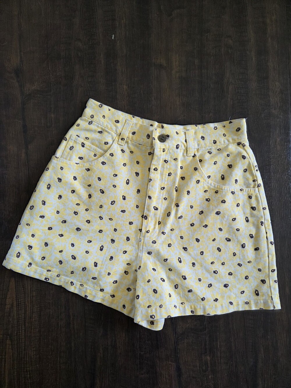 Vintage 90s Copper Key High Waisted Sunflower Denim Shorts Size 9 Yellow Cotton